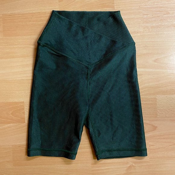 OFFLINE Ribbed Shine High Waisted Crossover 7" Bike Short - Picture 6 of 9